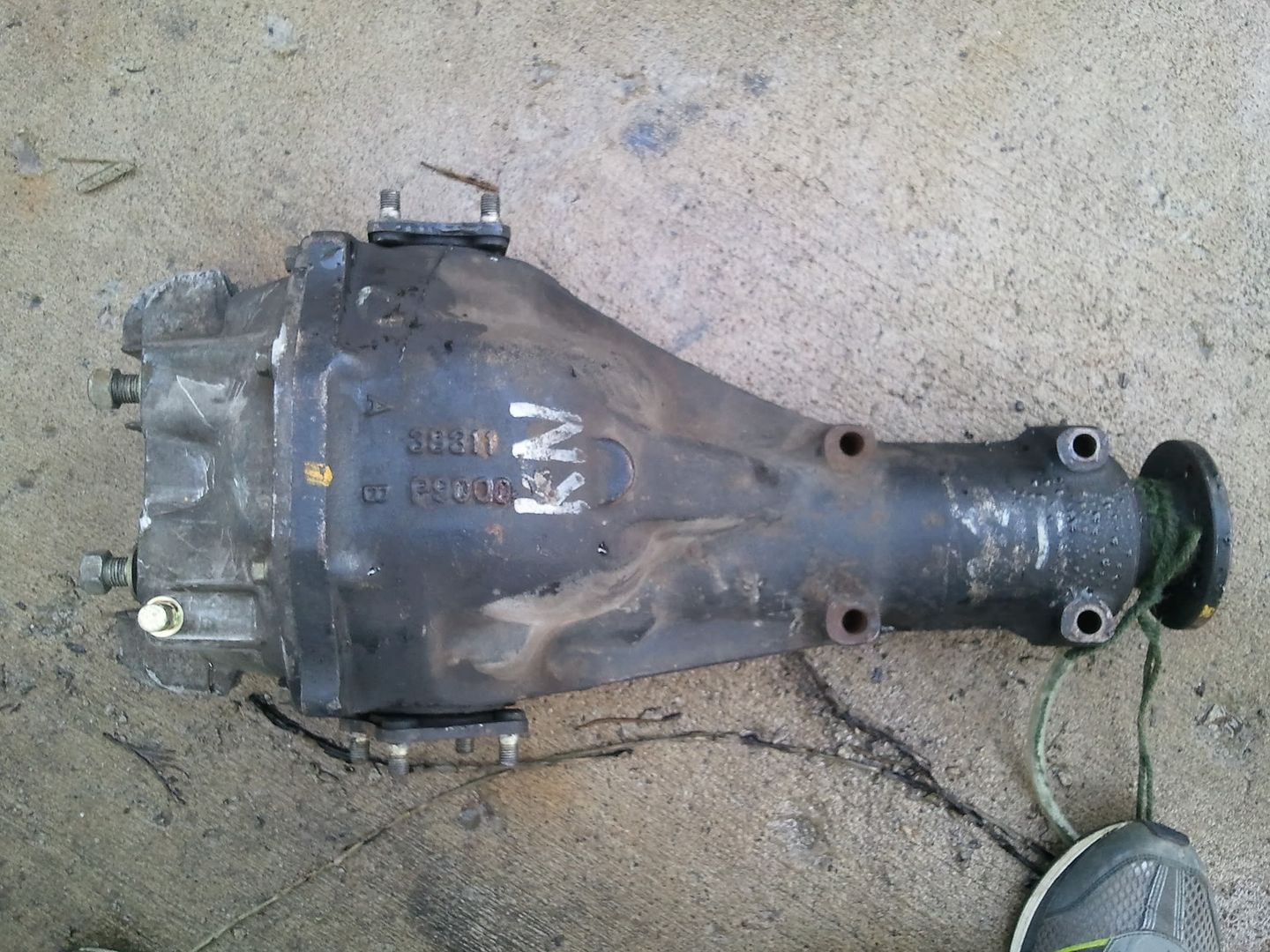 Nissan pickup r200 differential #4