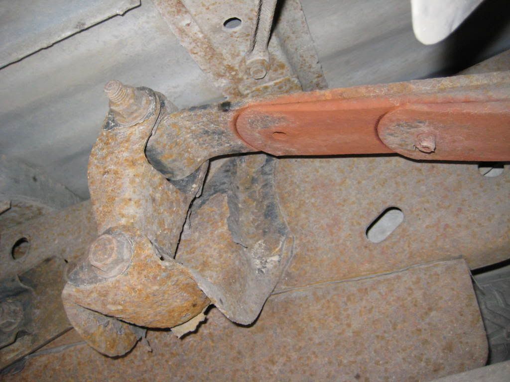 TruckShackle003.jpg