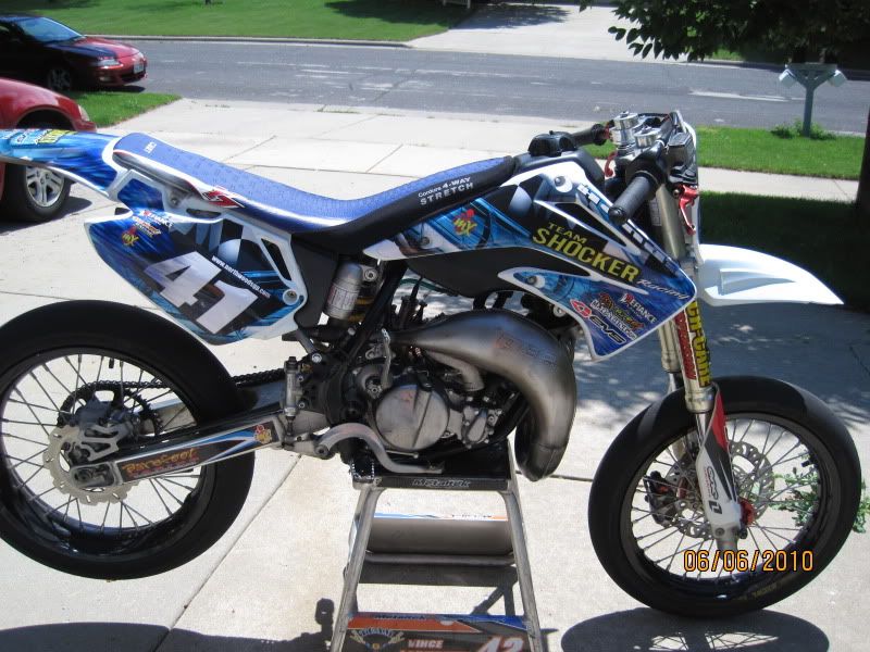 http://i104.photobucket.com/albums/m164/Gemmineye/My%20Bikes/IMG_0712.jpg