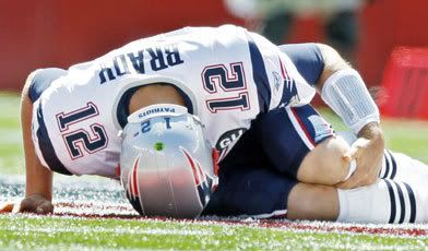 brady-injury-ap-080907.jpg