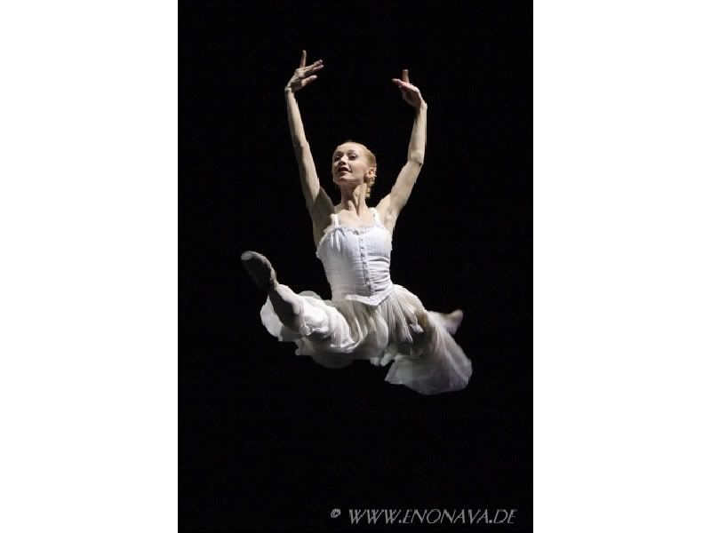 Image hotlink - 'http://i104.photobucket.com/albums/m169/DanceOfTheHeart/Iana%20Salenko/a9nudf_078_071005.jpg' Image hotlink - 'http://i104.photobucket.com/albums/m169/DanceOfTheHeart/Iana%20Salenko/a9nudf_078_071005.jpg'
