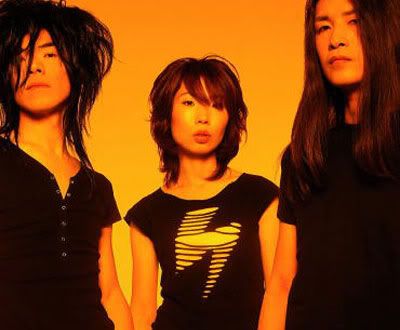 http://i104.photobucket.com/albums/m169/MVConvulsant/band%20slideshow/Boris_smile400.jpg