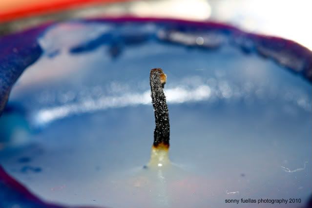 IMAGE: http://i104.photobucket.com/albums/m172/sboy_24/candle.jpg