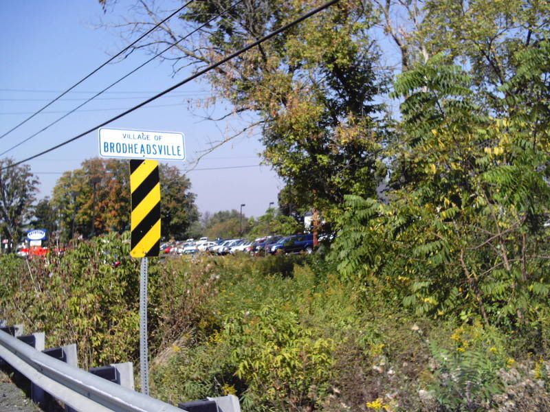 Brodheadsville Photo Tour (Scranton house, high school, area