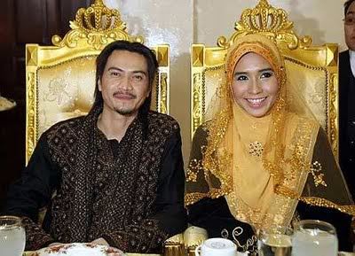 Gambar perkahwinan Akhil Hayy dan Waheeda