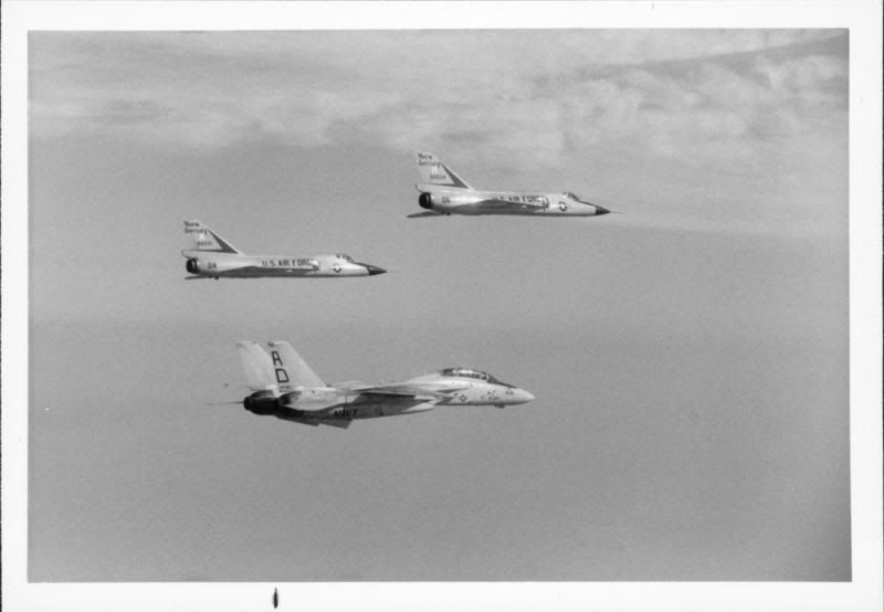 F-14vsF-1061.jpg