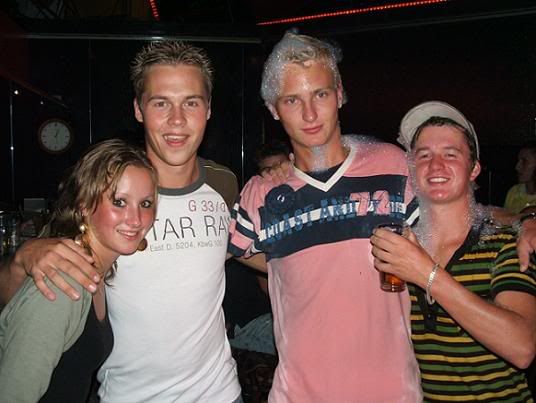 [img width=536 height=403]http://i104.photobucket.com/albums/m180/djsentex/p17lpf.jpg[/img]