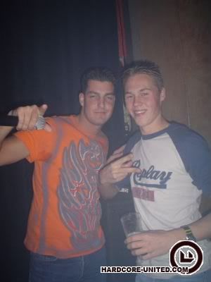 [img width=300 height=400]http://i104.photobucket.com/albums/m180/djsentex/renegadeik.jpg[/img]