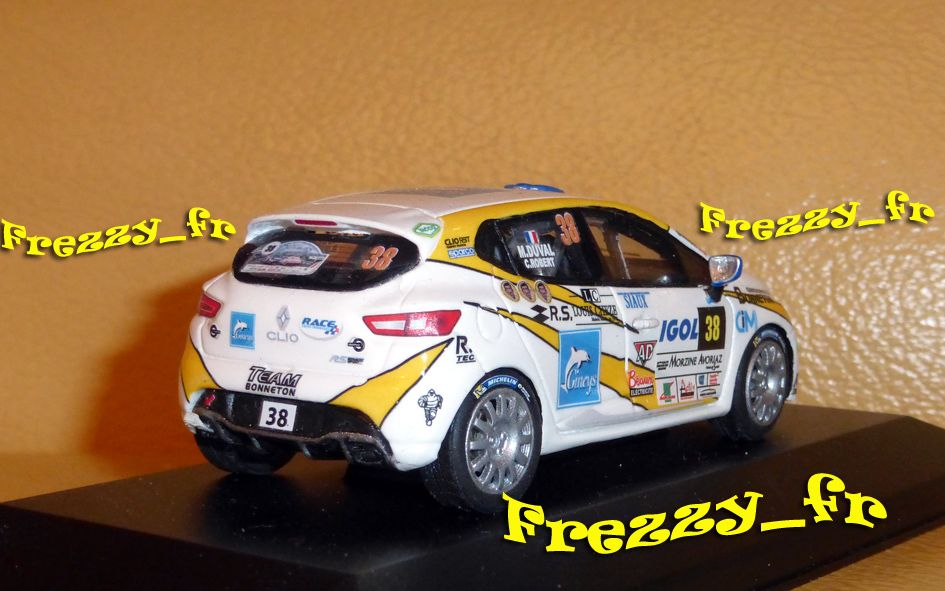 Renault%20Clio%20R3T%20Robert%20MB17%20A