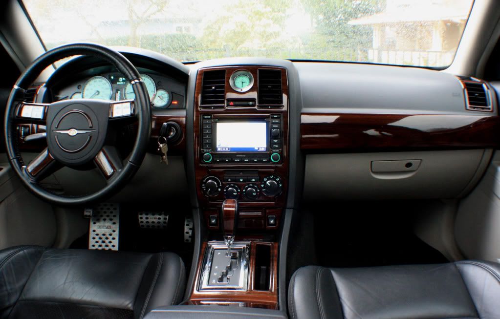 Chrysler 300 interior trim kits #2