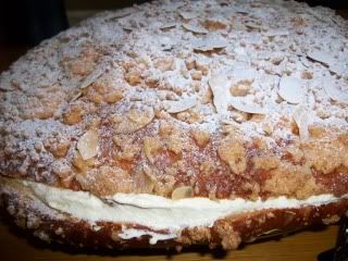 http://i104.photobucket.com/albums/m185/rotsje/taart002.jpg
