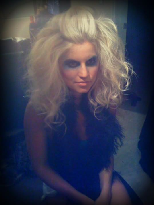 me and my iPhone with Kendra the Wild :)