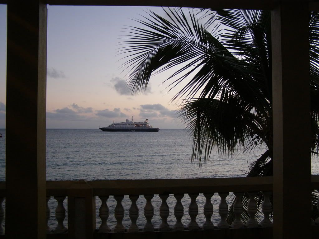 http://i104.photobucket.com/albums/m192/thesxekid/Vieques/P1190104.jpg