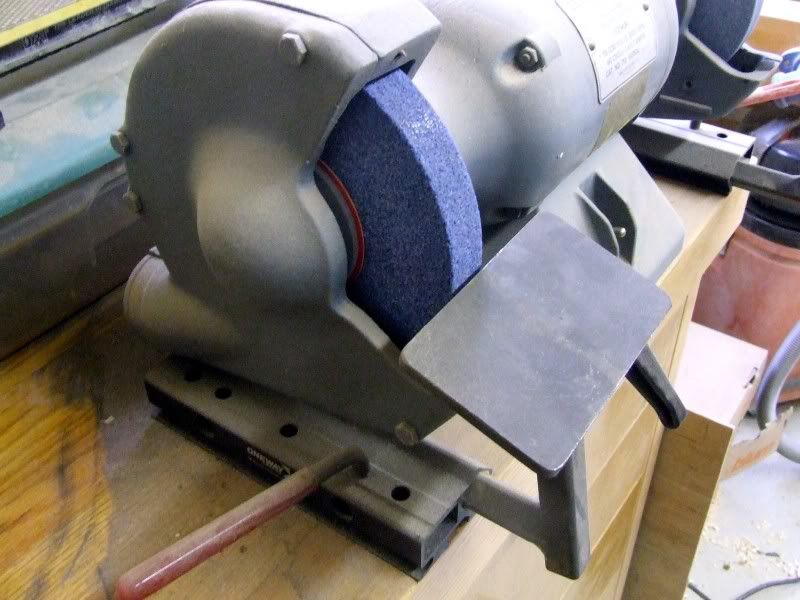 Powered sharpening systems