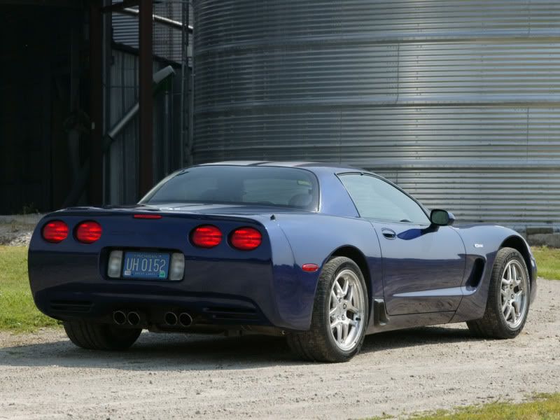 2004-Chevrolet-Corvette-Z06-Commemo.jpg
