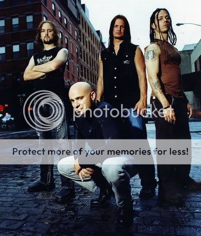 http://i104.photobucket.com/albums/m168/CheStep/Disturbed.jpg